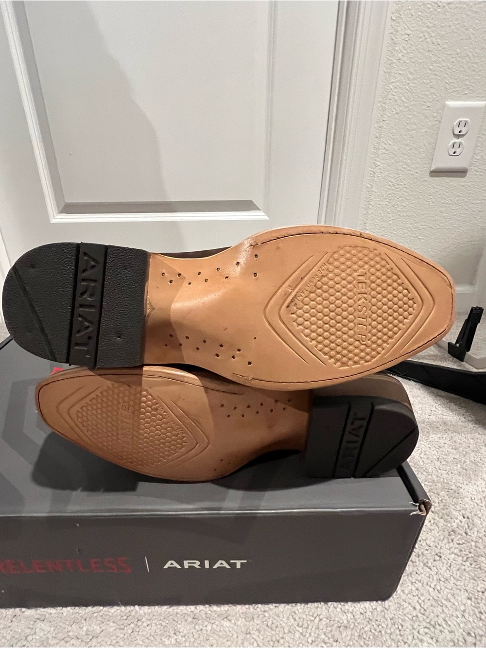 Ariat Futurity Relentless bama cowboy boots - Picture 4 of 7